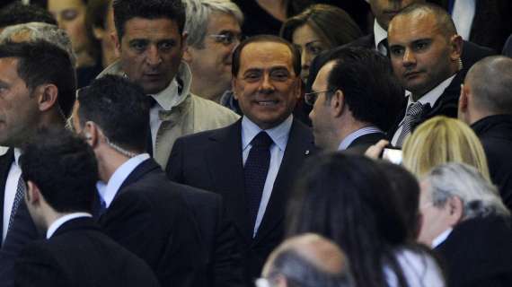Tra la squadra e il mercato: Berlusconi ritorna vicino al Milan