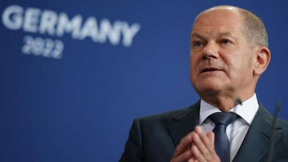 Il cancelliere tedesco Scholz propone equal pay donne-uomini in nazionale