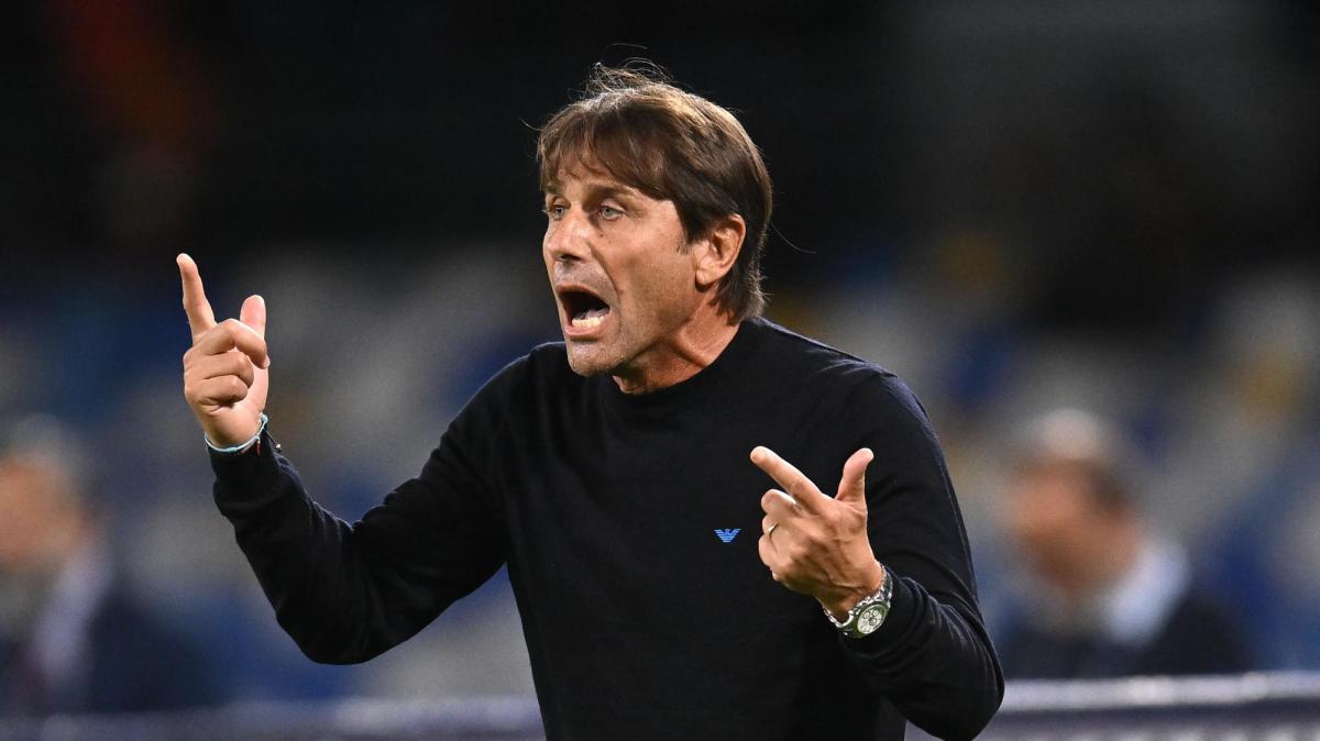 Conte: “Il Napoli nelle prime posizioni dà fastidio”