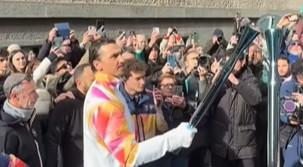 PHOTOGALLERY MN - Zlatan Ibrahimovic con la Fiamma Olimpica