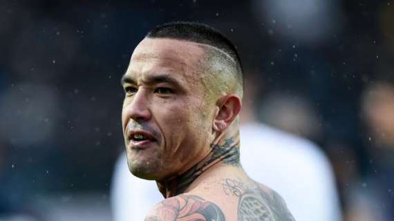 Serie A, il Cagliari di Nainggolan schianta la Fiorentina. Vlahovic alle sue prime reti in Serie A