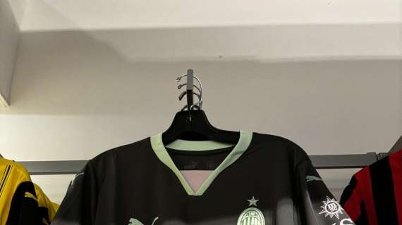 Svelata su X la terza maglia del Milan: é di un colore particolare