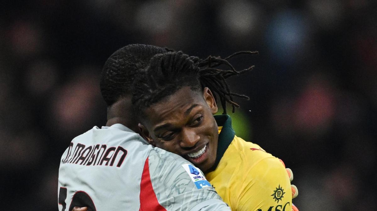 Maignan sbaglia, Leao lo protegge e dice: "Non fischiateci"