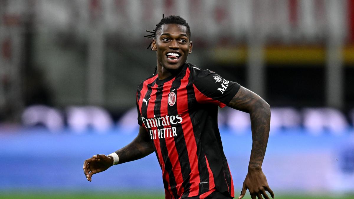 Un gol all’ora, tocchi e ripiegamenti. La Gazzetta: “Così Leao è il leader del Milan”