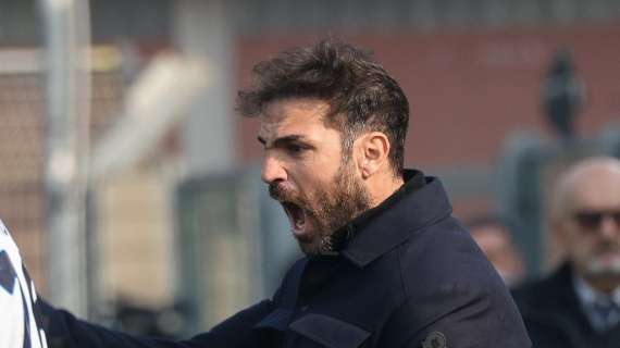 Serie A, Fabregas e Zanetti fermati per un turno del Giudice Sportivo