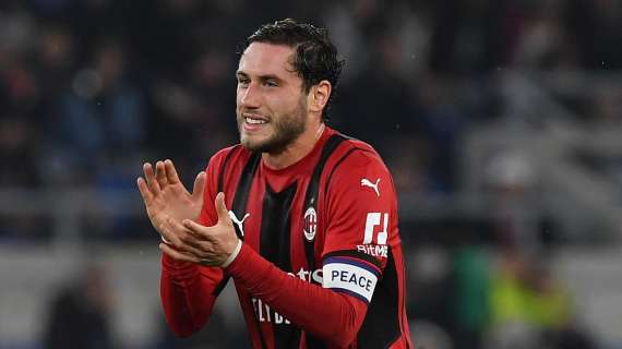Il Milan ufficializza il suo capitano: fascia a Davide Calabria