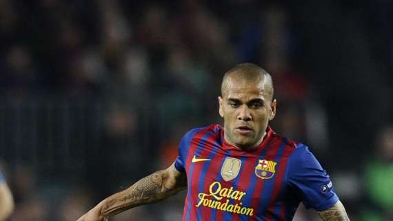 Barcellona, Dani Alves: "Vorrei restare, ma decide il club" 