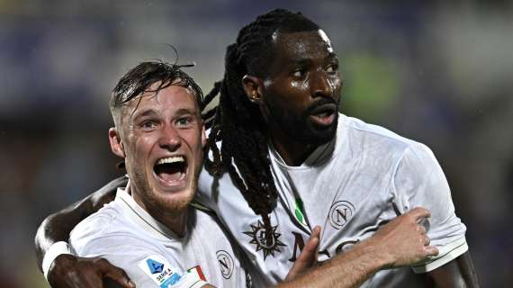Il Napoli è uno schiacciasassi: 3 gol a Firenze. A segno anche Hojlund