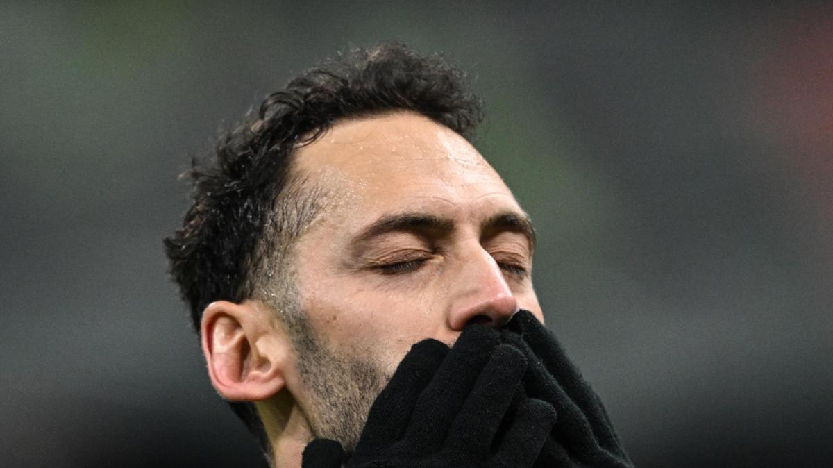 Infortunio Calhanoglu, l'esito degli esami dell'Inter: risentimento muscolare al soleo sinistro