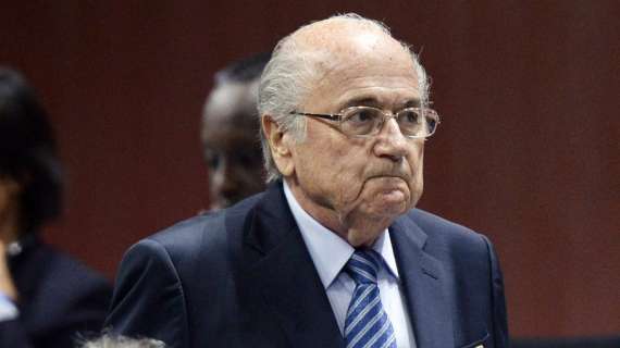 Mondiali 2022, la polizia francese interroga Blatter per l'assegnazione al Qatar 