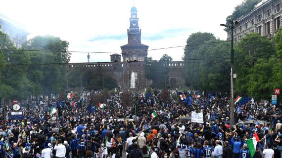 Tifosi Inter in piazza, Locatelli (Cts): "Assembramenti sbagliati. Vanno rispettati i 121mila morti"