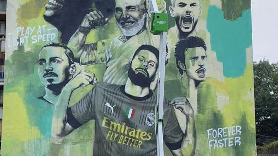 Concluso il murales che celebra il Milan Campione d’Italia: il video social del club rossonero