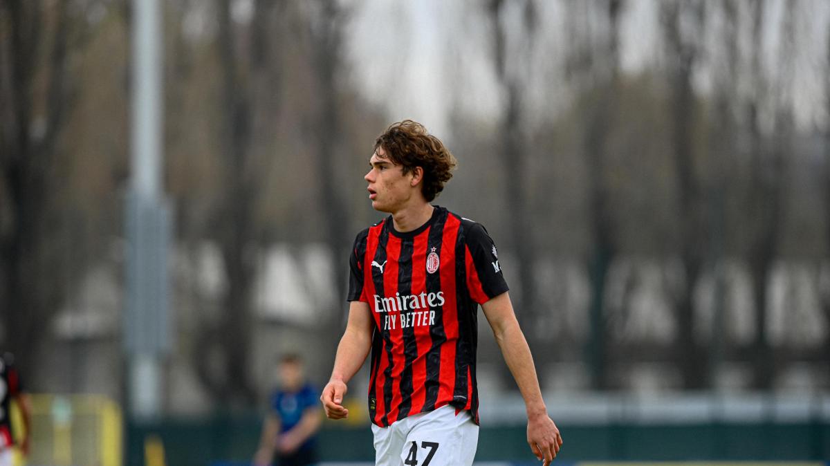 MN - Milan Futuro, rinnova il difensore classe 2008 Vladimirov. Oggi in sede con Kirovski