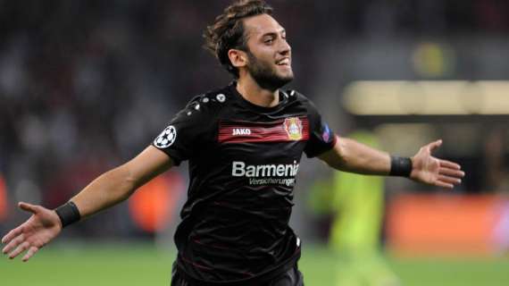 Revier Sport - Accordo Milan-Calhanoglu, si tratta con il Bayer Leverkusen. L'agente conferma: "Contatti con i rossoneri"