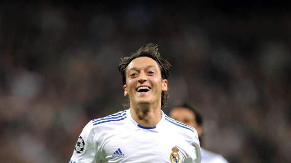 Caos Ozil, anche il Milan si mette in coda