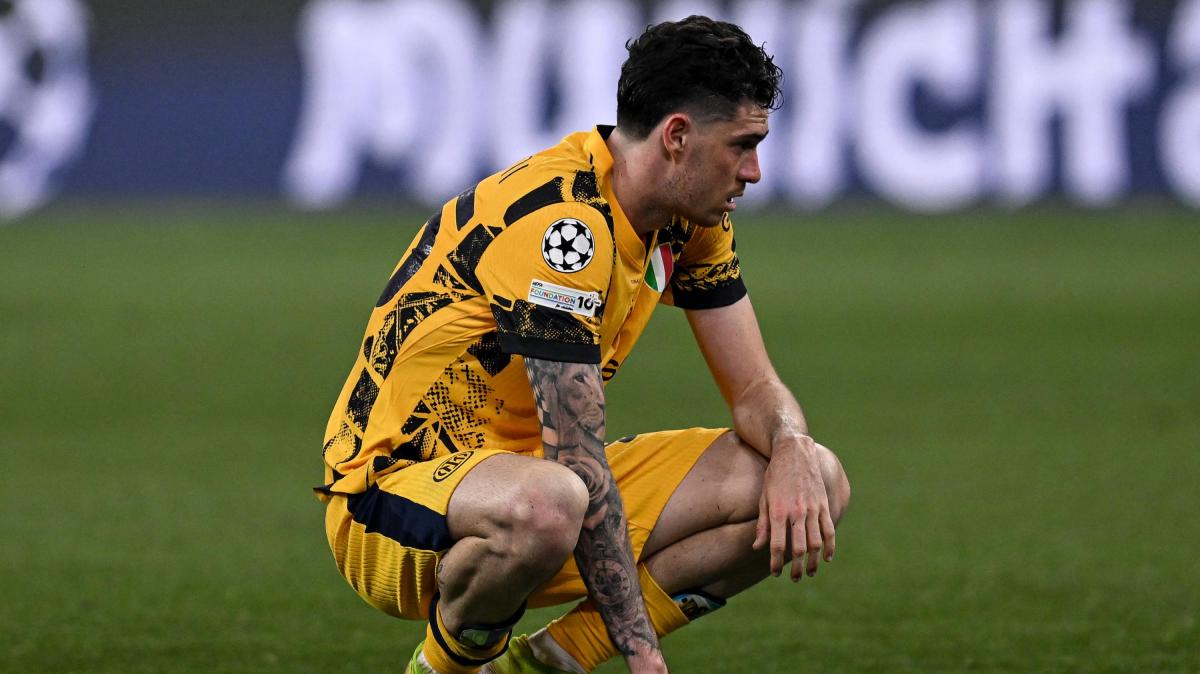 Ravezzani critico su Bastoni: "Che brutta cosa esultare in faccia all'avversario ingiustamente espulso"