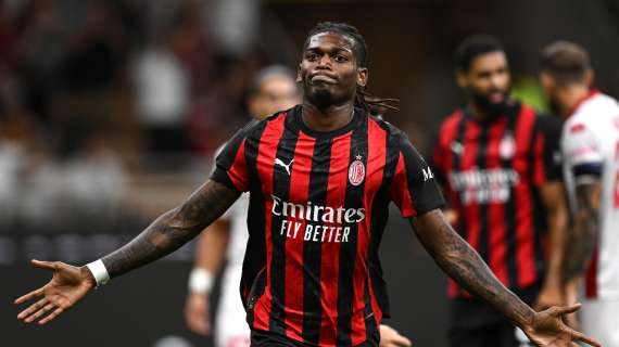 MN - Milan, trauma elongativo al polpaccio destro per Leao. Salterà la Cremonese, da valutare per Lecce
