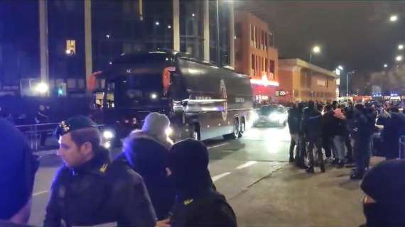 VIDEO MN – Verso Milan-Atalanta: la squadra rossonera è arrivata a San Siro