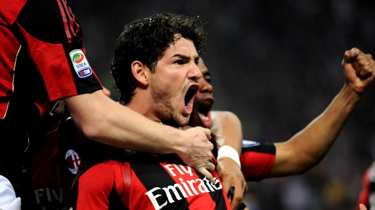 Pato cuore rossonero: "A volte amo il Milan più di mia moglie!"