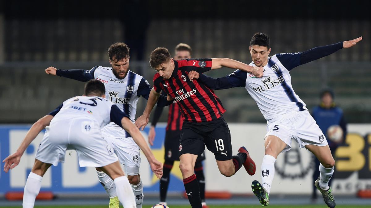 Verona terra di conquiste: il Milan ha sempre battuto nelle ultime 11 sfide l'Hellas e nelle ultime 13 il Chievo