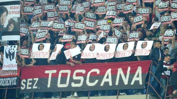 PHOTOGALLERY MN - La protesta della Curva Sud Milano prima di Milan-Sampdoria
