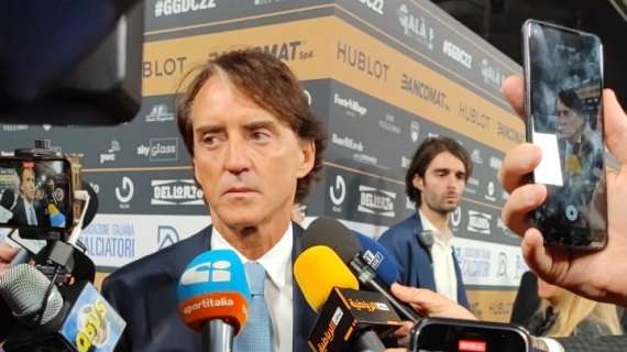 MN - Mancini: "Calabria? A volte ho 40-45 giocatori, inutile chiamarli per farli stare in tribuna"
