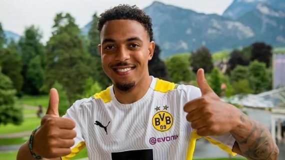 Borussia Dortmund, Malen può partire: c'è una pretendente