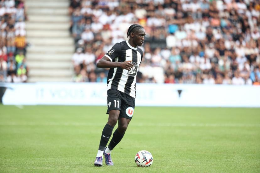 Fenerbahçe, domani le visite e la firma per Cherif