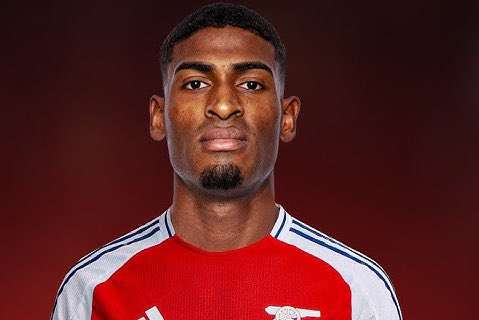 Arsenal, oggi la firma di Mosquera