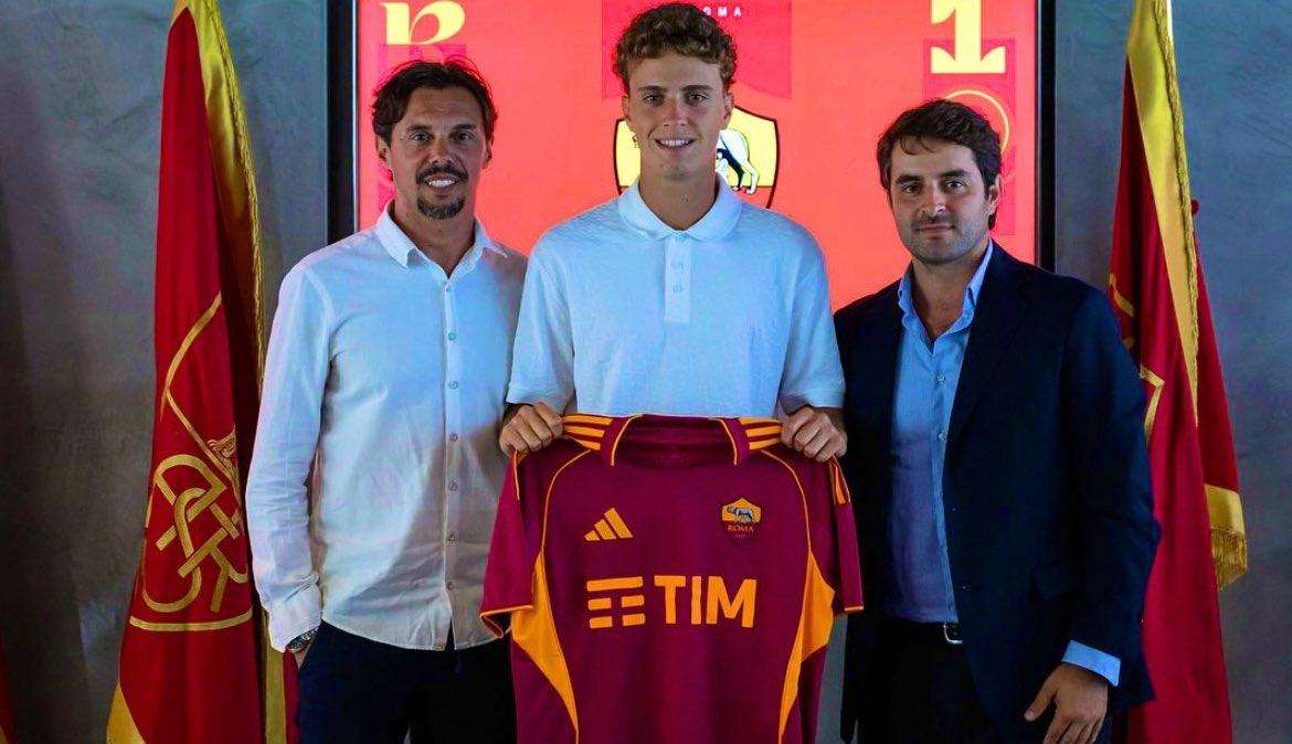 Roma, rinnova un giovane