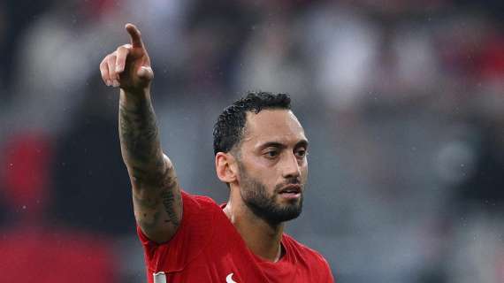 Bayern, proposta importante a Calhanoglu. L'Inter e il giocatore vacillano