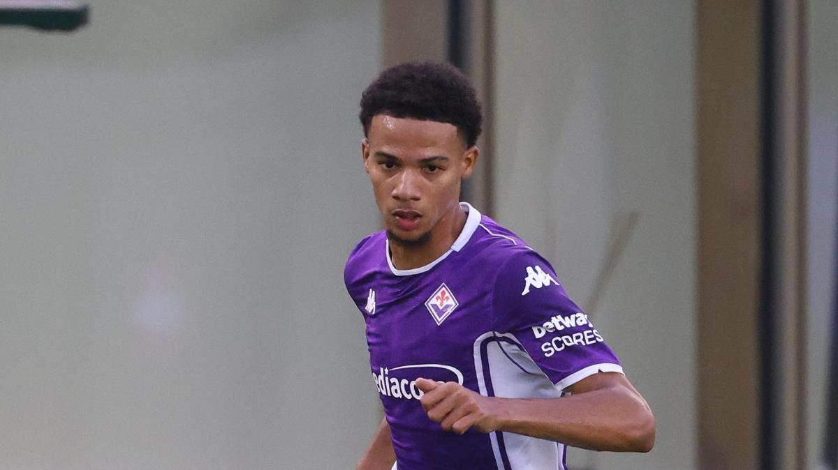 Genoa, sondaggio per un centrocampista di Serie A