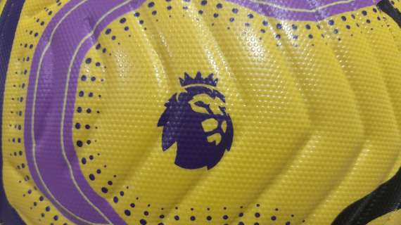 Burnley, rinnova Esteve