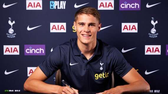 UFFICIALE: Tottenham, ecco Micky van de Ven