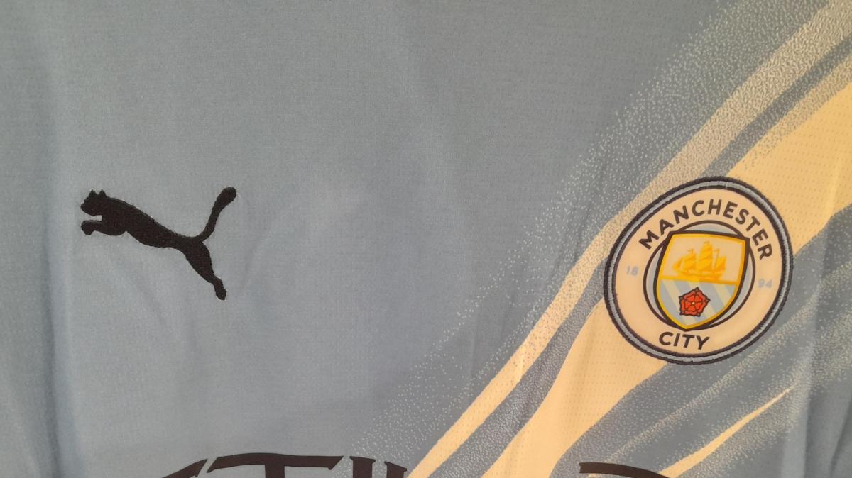 Manchester City, Bobb può partire. Piace anche in Italia