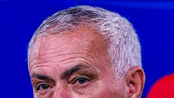 UFFICIALE: Fenerbahçe, esonerato Mourinho