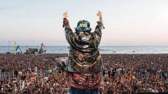 Jova Beach Party 2022 a Lignano Sabbiadoro, la prima tappa è già show