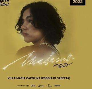 Madame alla Villa Maria Carolina di Caserta per il suo live ed un intenso tour