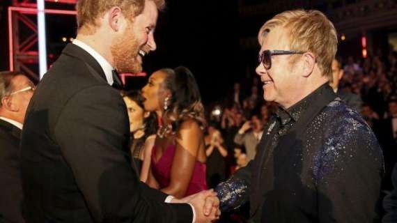 Elton John canterà al matrimonio reale tra Harry e Meghan