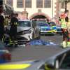 Strage a Lipsia: un'auto piomba sulla folla, due morti e venti feriti
