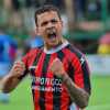 Crotone, Reggina e Scafatese su un esterno autore di 11 reti in D quest'anno