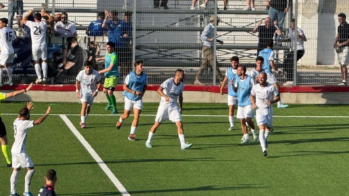 Il Gladiator vola in Serie D: Giorgio al 94' piega il Taranto. Aggredito Loiodice a fine gara