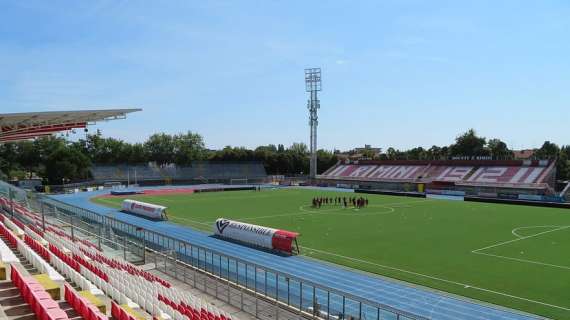 Rimini bloccato fuori dal proprio stadio: scontro aperto col Comune