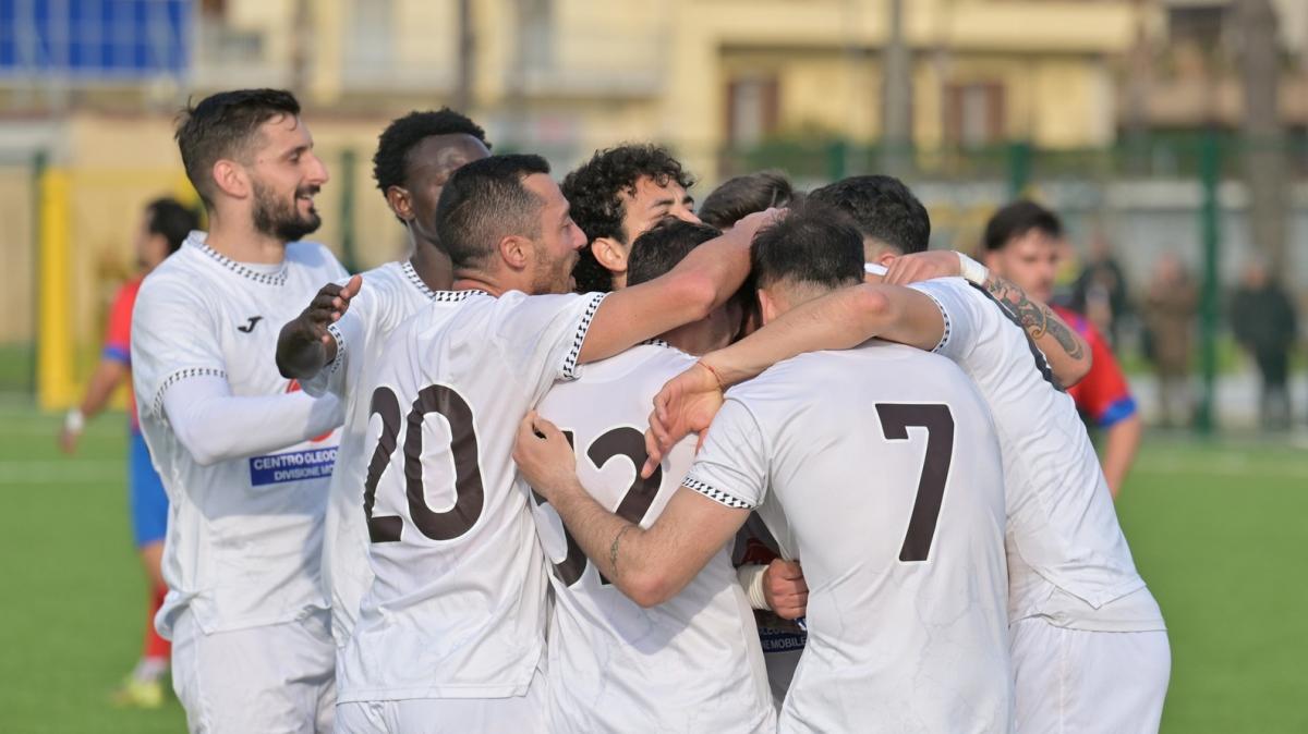 Battipagliese travolgente: poker alla Prosangiorgese e ritorno alla vittoria