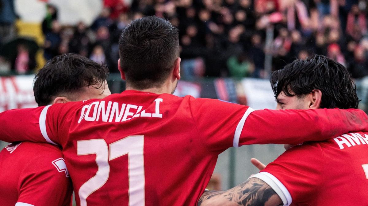 Serie D, il punto sul girone E: turbo Grosseto, la capolista se ne va. Il Prato risale, lo Scandicci "esagera"