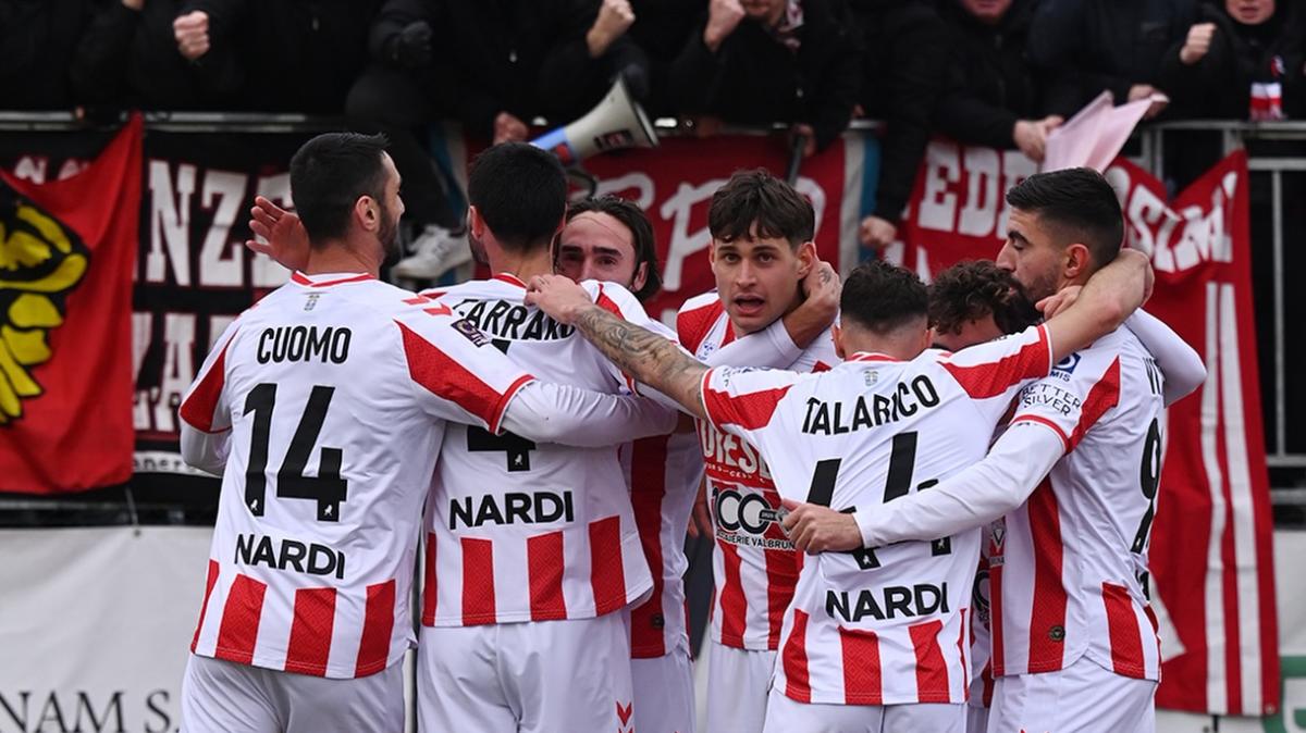 Vicenza da impazzire: Caferri al 97' fa esplodere il settore ospiti e vede la Serie B