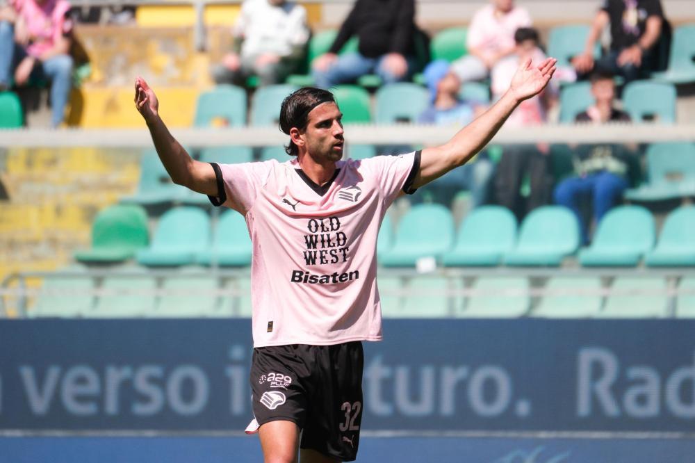 Palermo-Modena, Ceccaroni: «Serve la partita perfetta contro una squadra solida»