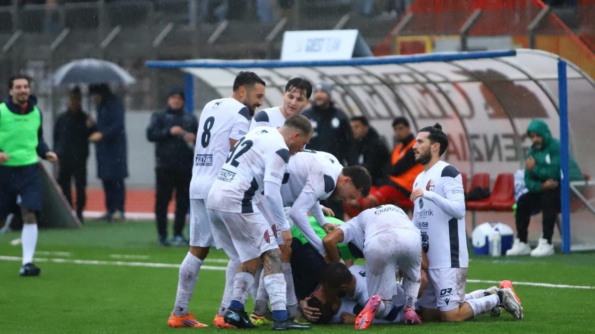 Modica: 12 vittorie di fila e primato, il club guarda al futuro con ambizione