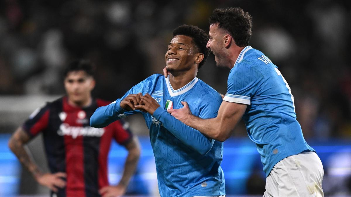 Napoli travolge il Bologna e conquista la terza Supercoppa Italiana