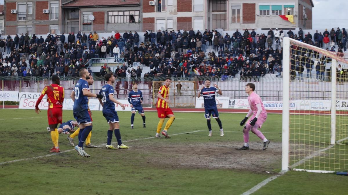 Milazzo, è tempo di riscatto: i giallorossi cercano la reazione contro il Castrumfavara